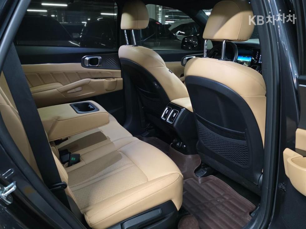 2021 - kia sorento