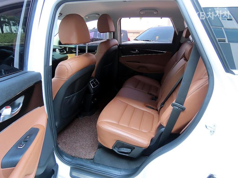 2019 - kia sorento