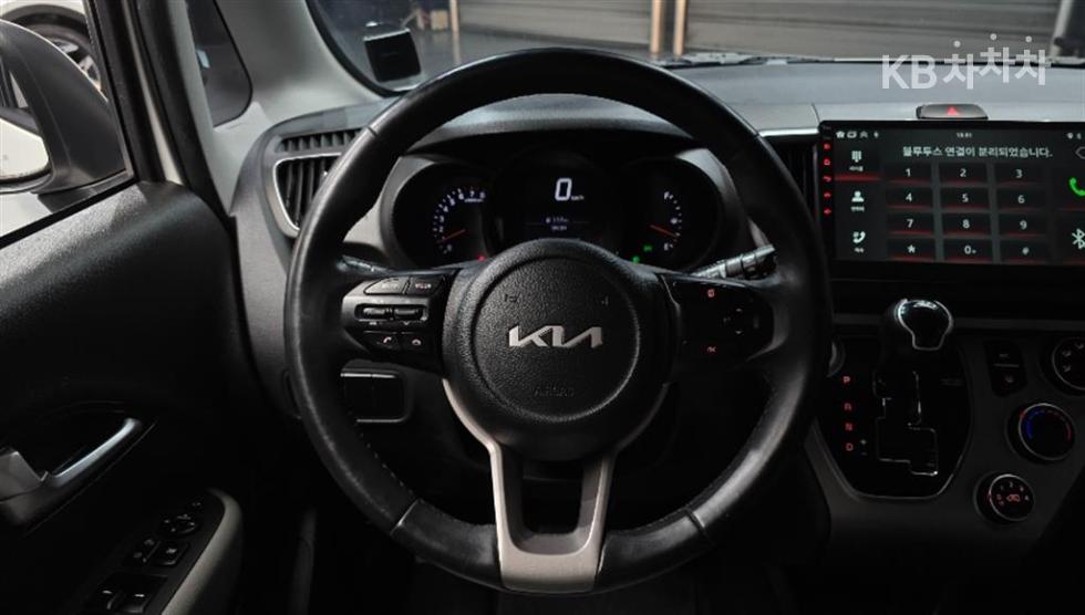 2022 - kia ray