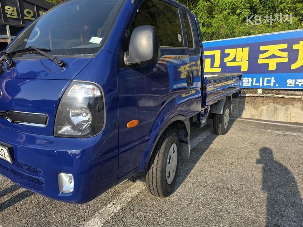 2013 - kia bongo iii