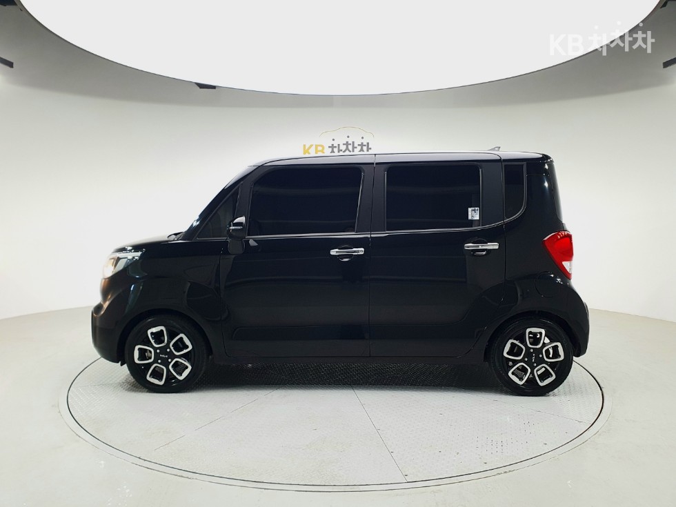 2022 - kia ray