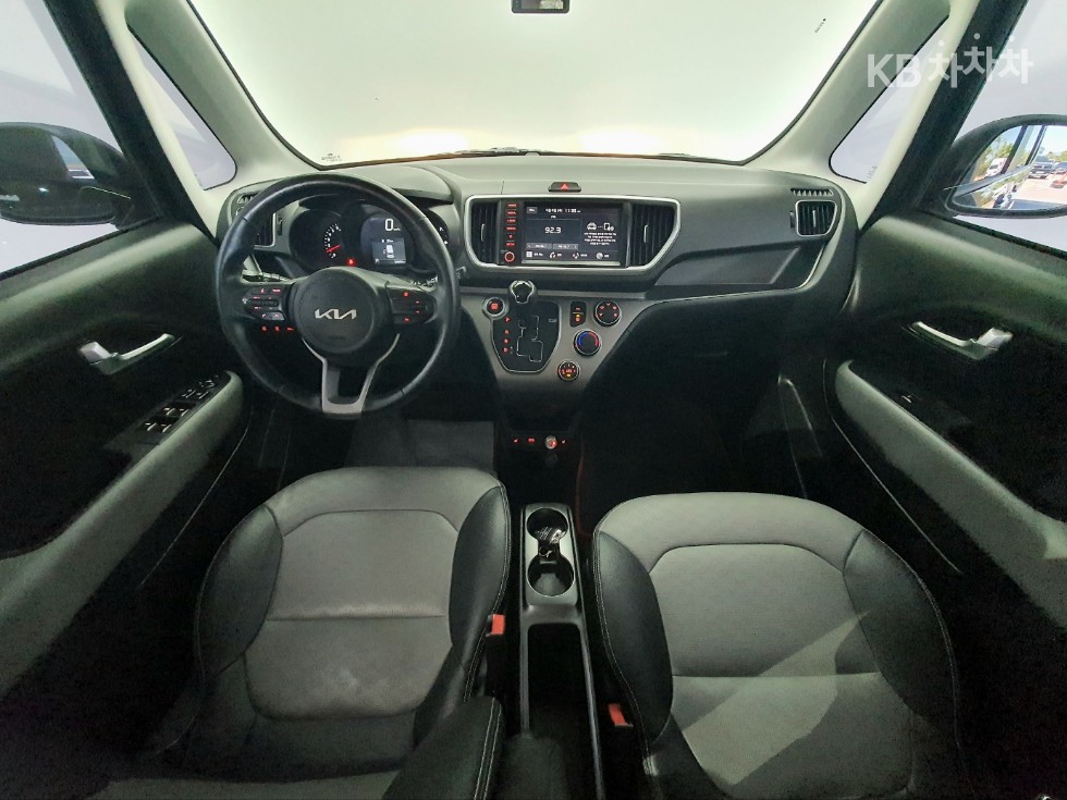 2022 - kia ray