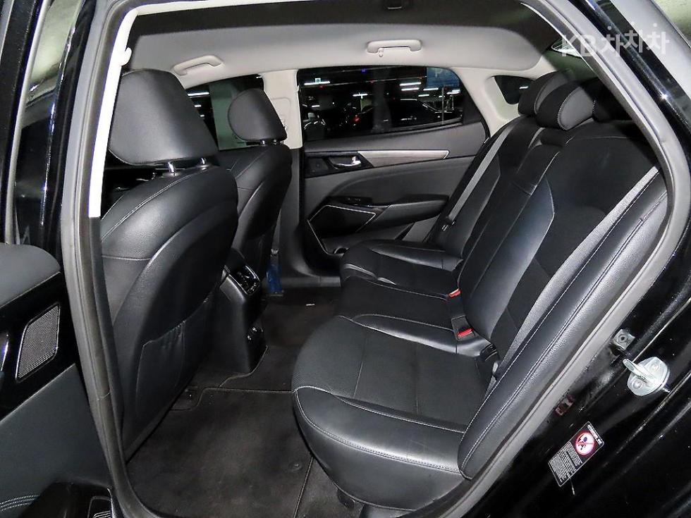 2020 - kia k7