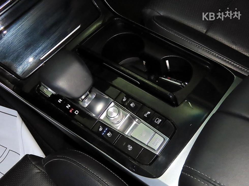 2020 - kia k7