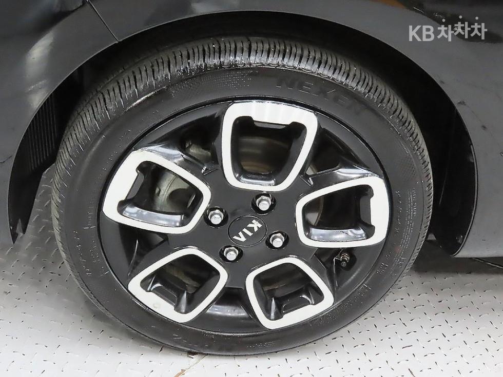 2020 - kia ray
