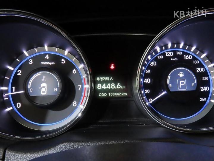 Hyundai Sonata YF CVVL Premier 10