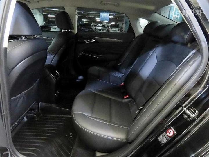 Kia K7 Premier 2.5 GDi X Edition 8