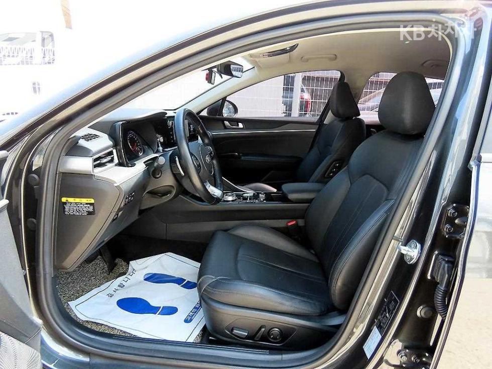 2020 - kia k5