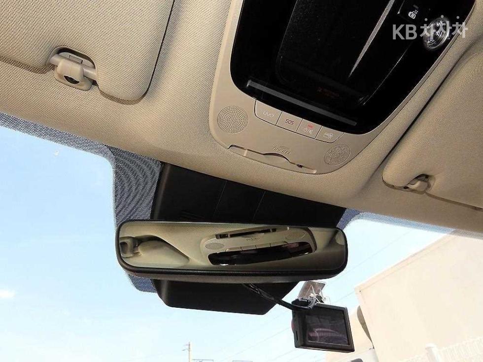 2020 - kia k5