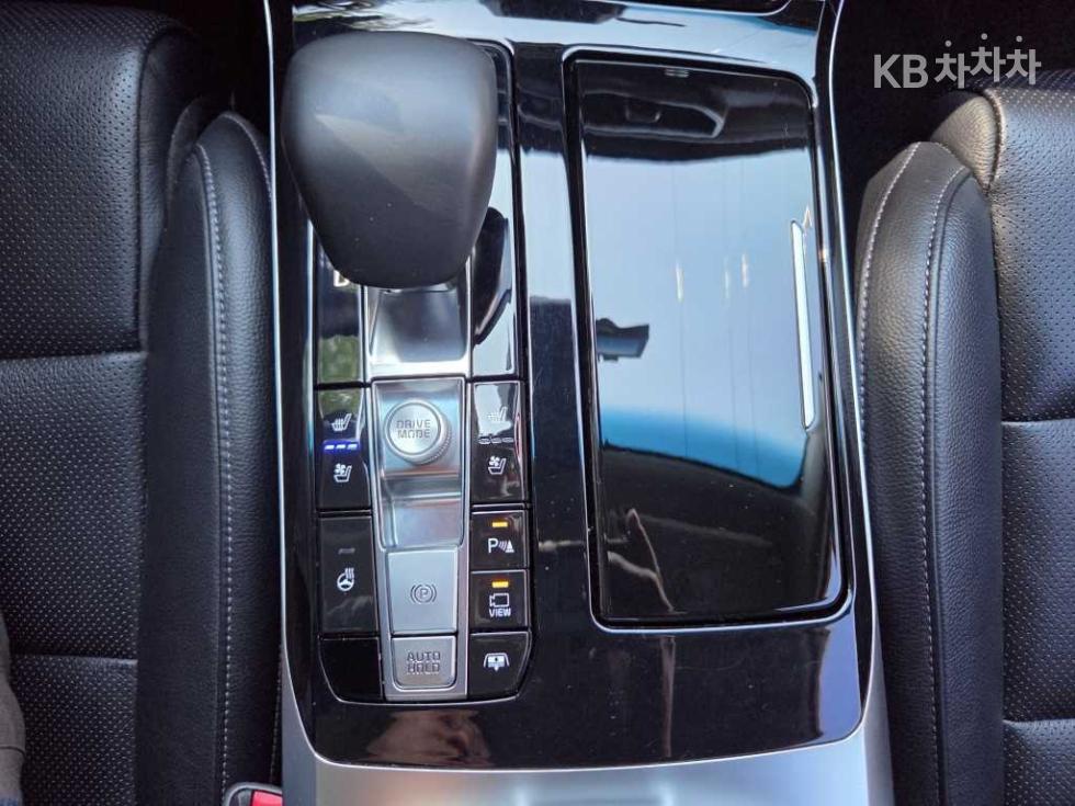 2020 - kia k7