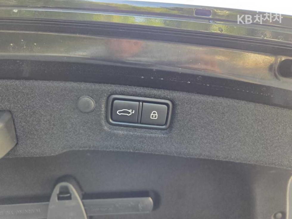 2020 - kia k7