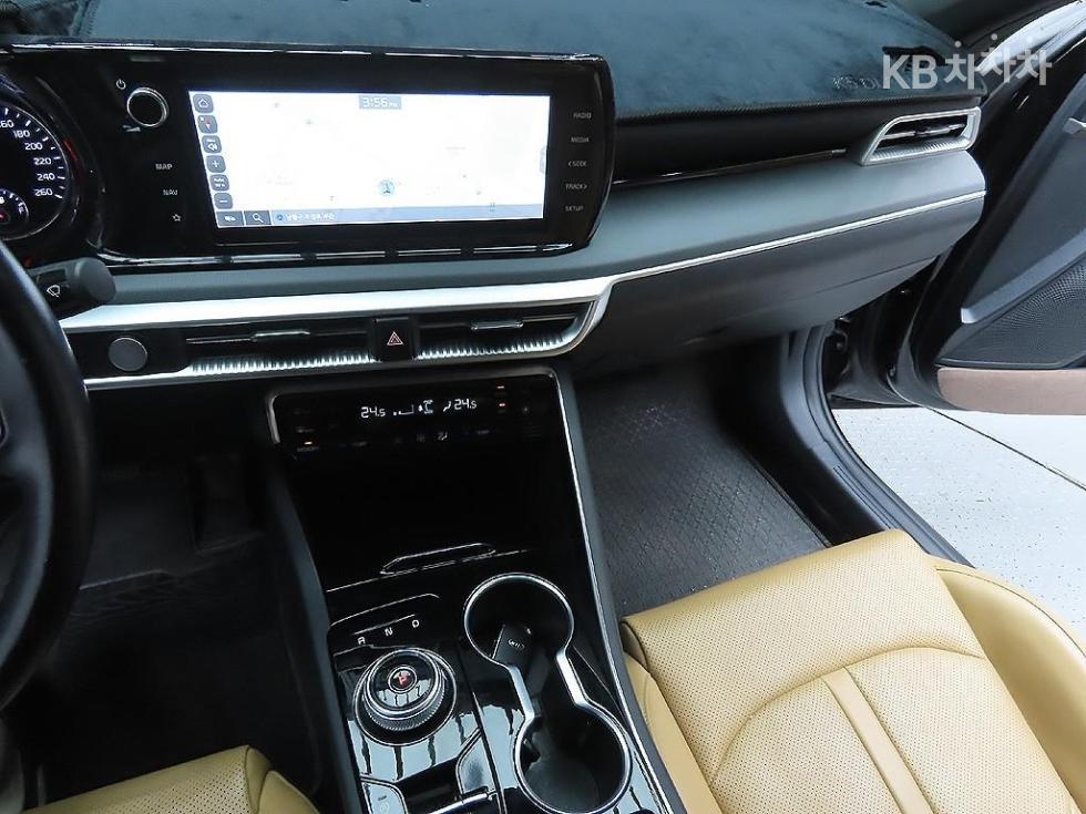 2021 - kia k5