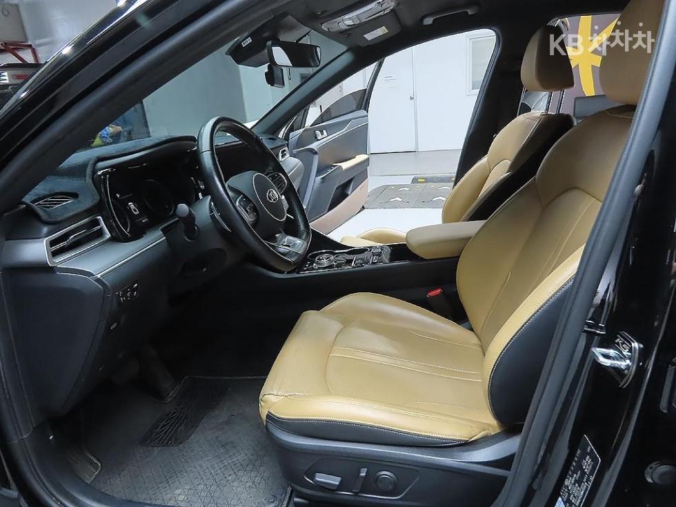 2021 - kia k5
