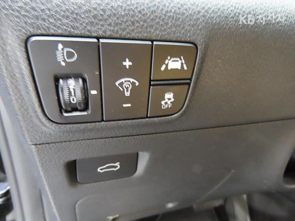 2021 - kia k5