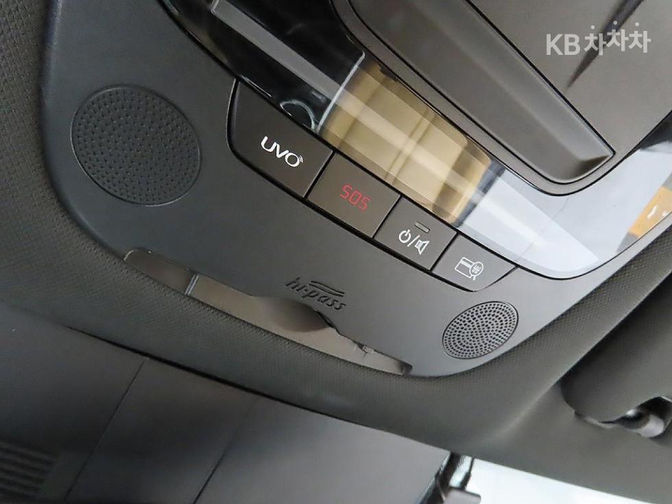 2021 - kia k5
