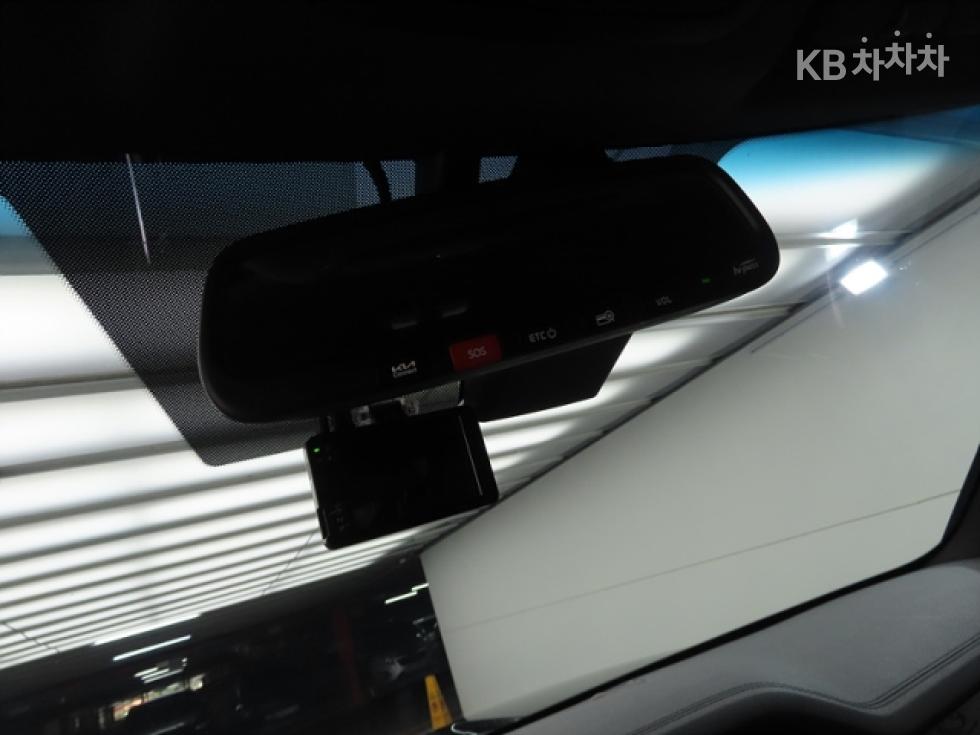 2022 - kia mohave