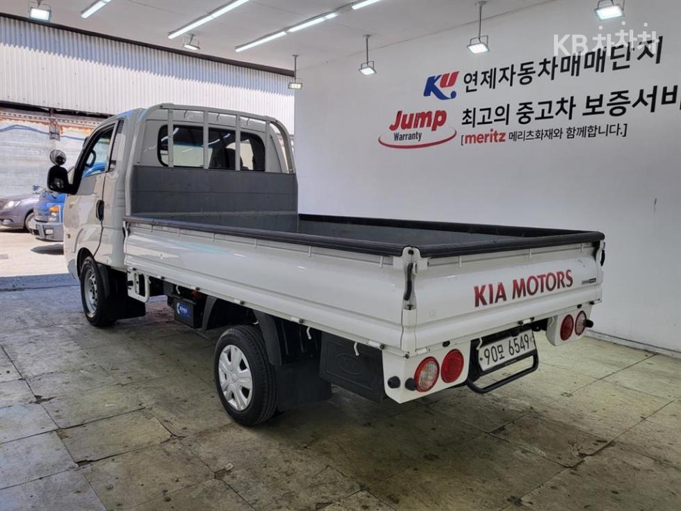 2020 - kia bongo iii