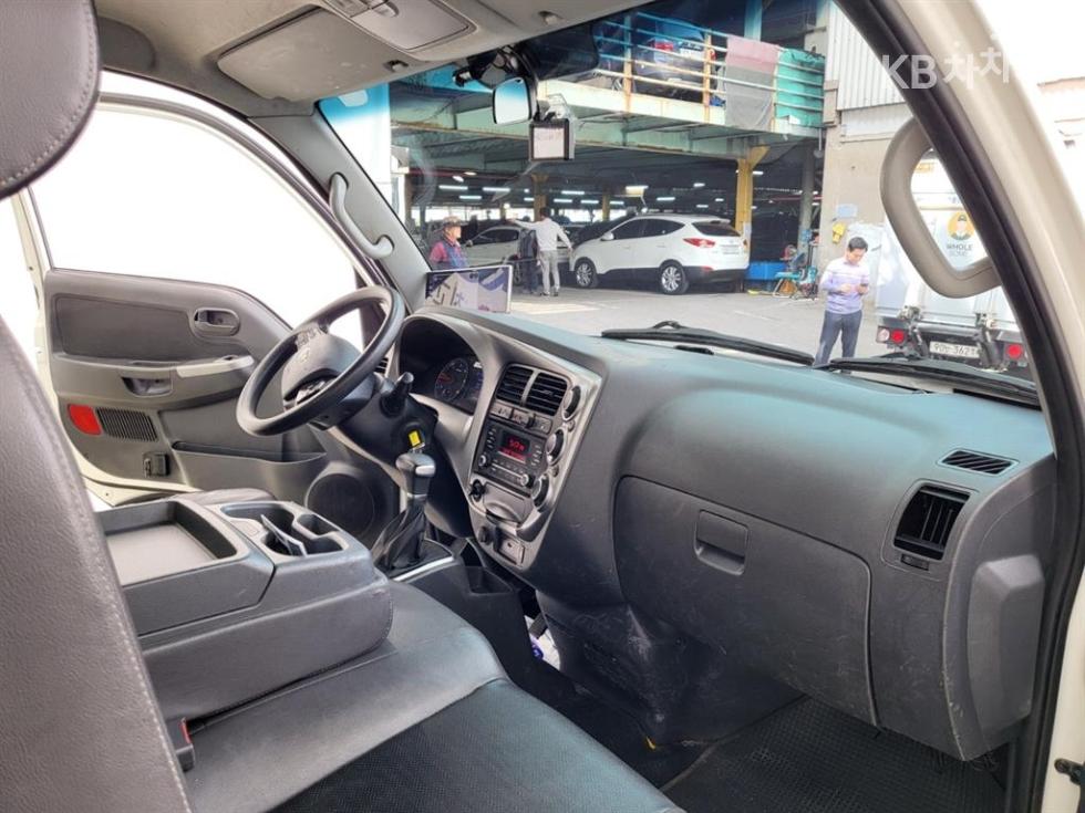 2020 - kia bongo iii
