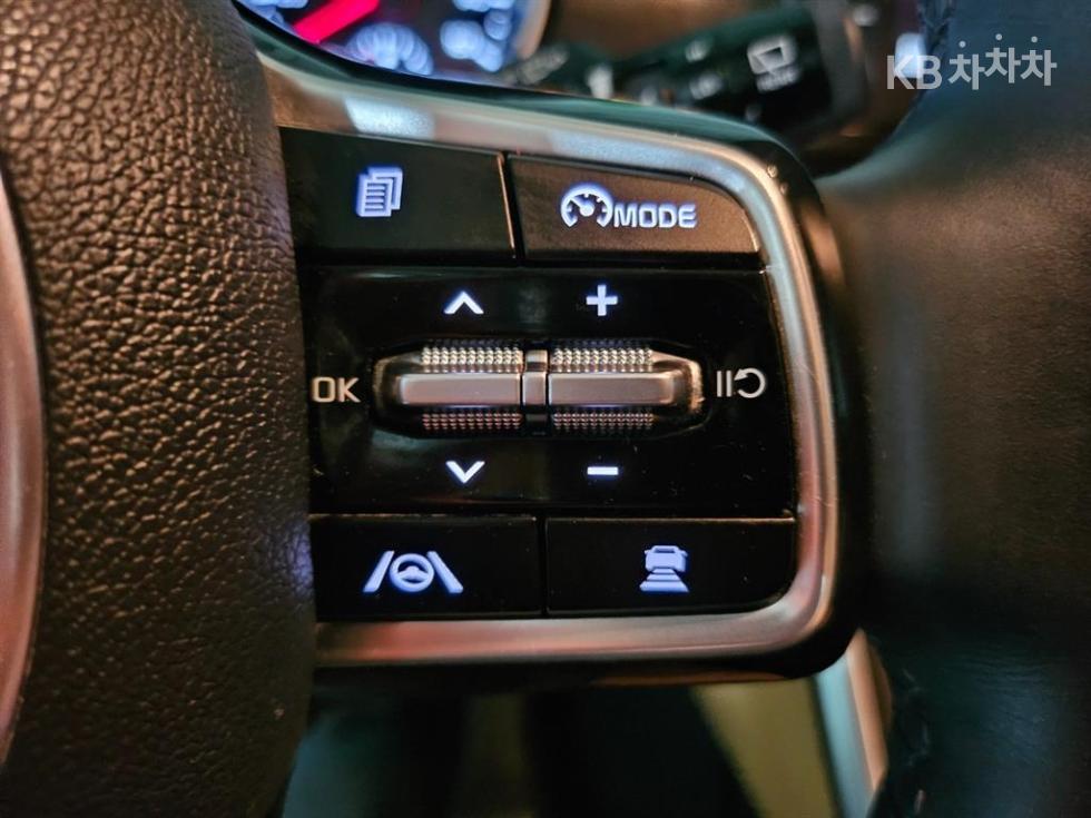 2023 - kia carnival