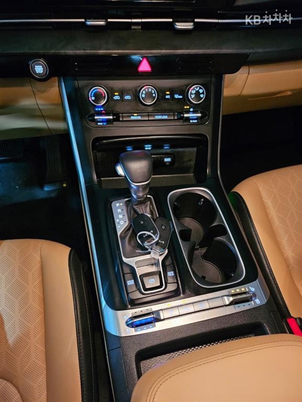 2023 - kia carnival