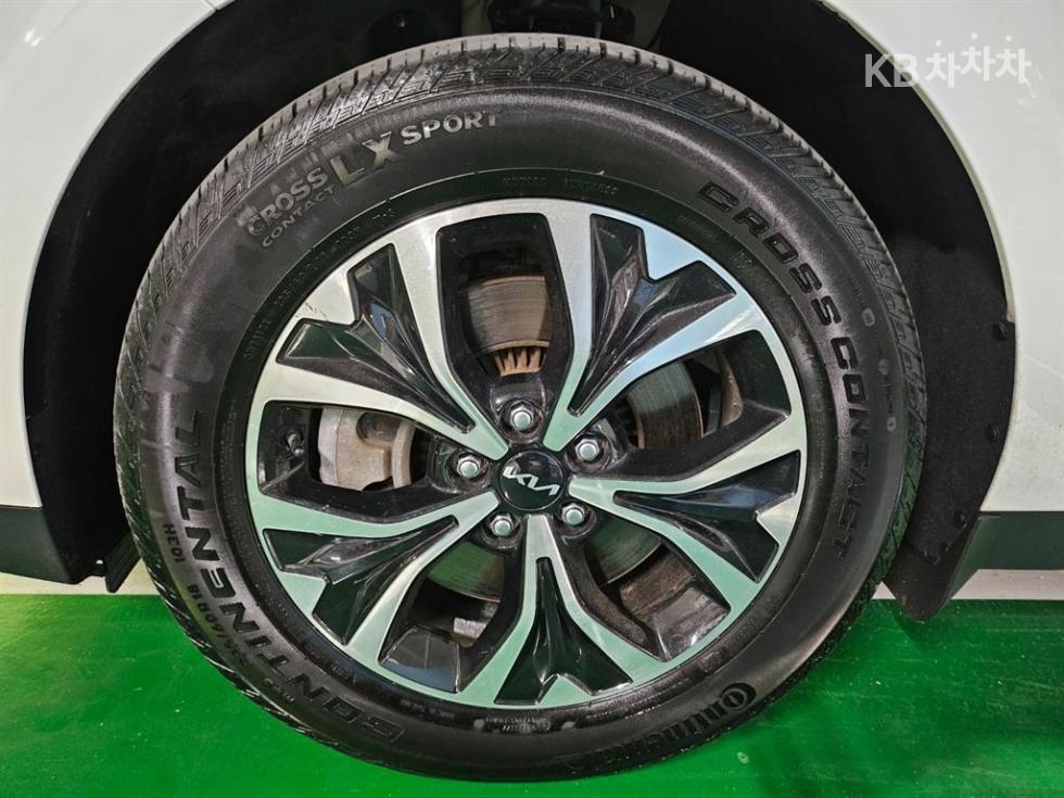 2023 - kia carnival