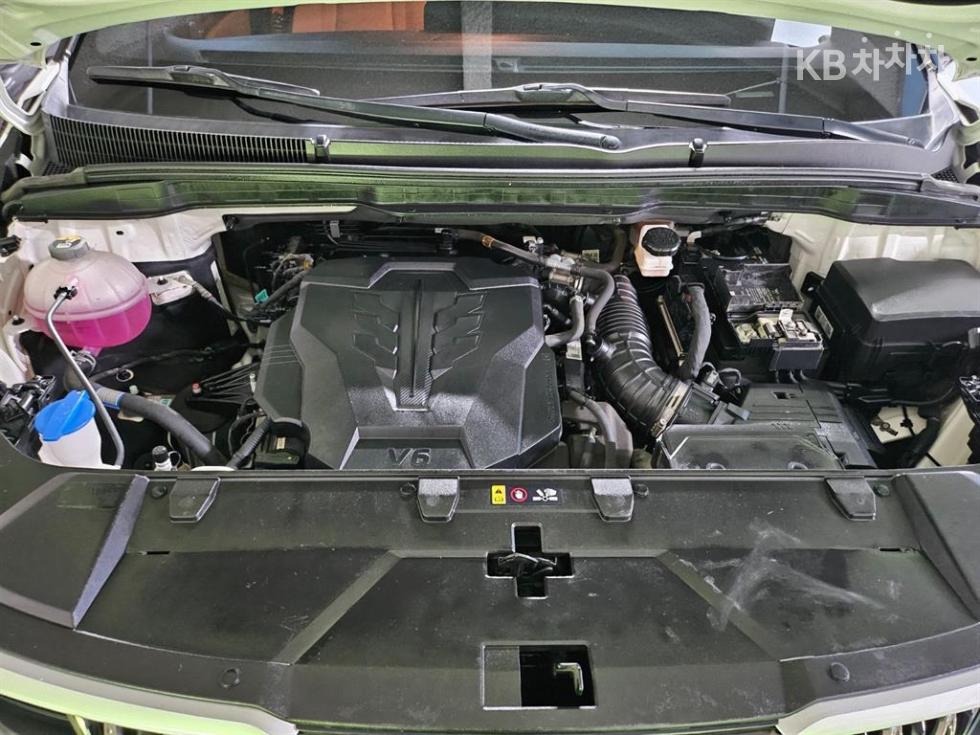 2023 - kia carnival