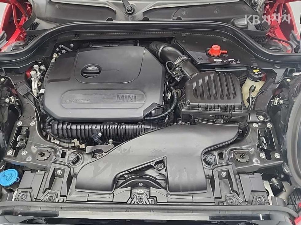 2021 MINI Used Car photo