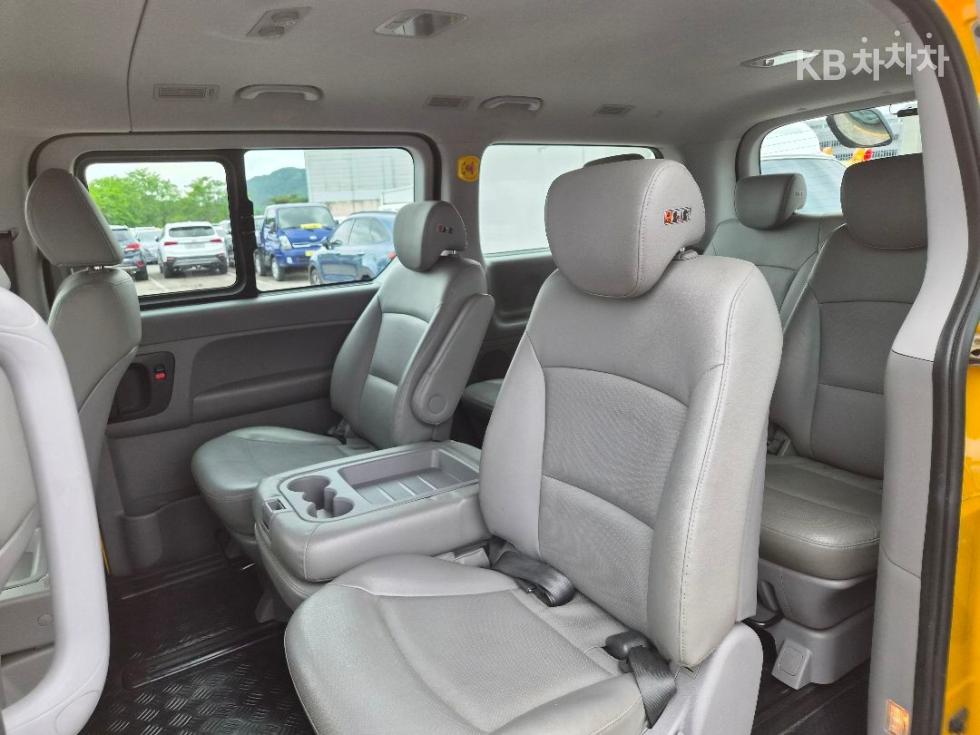 Hyundai Starex — miniaturë 10