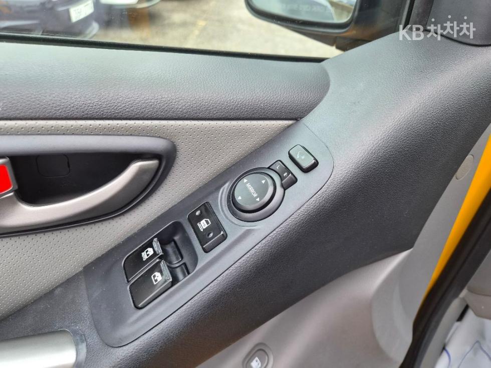 Hyundai Starex — miniaturë 18