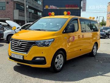 Hyundai Starex LPi 어린이보호차 12인승 — foto 1