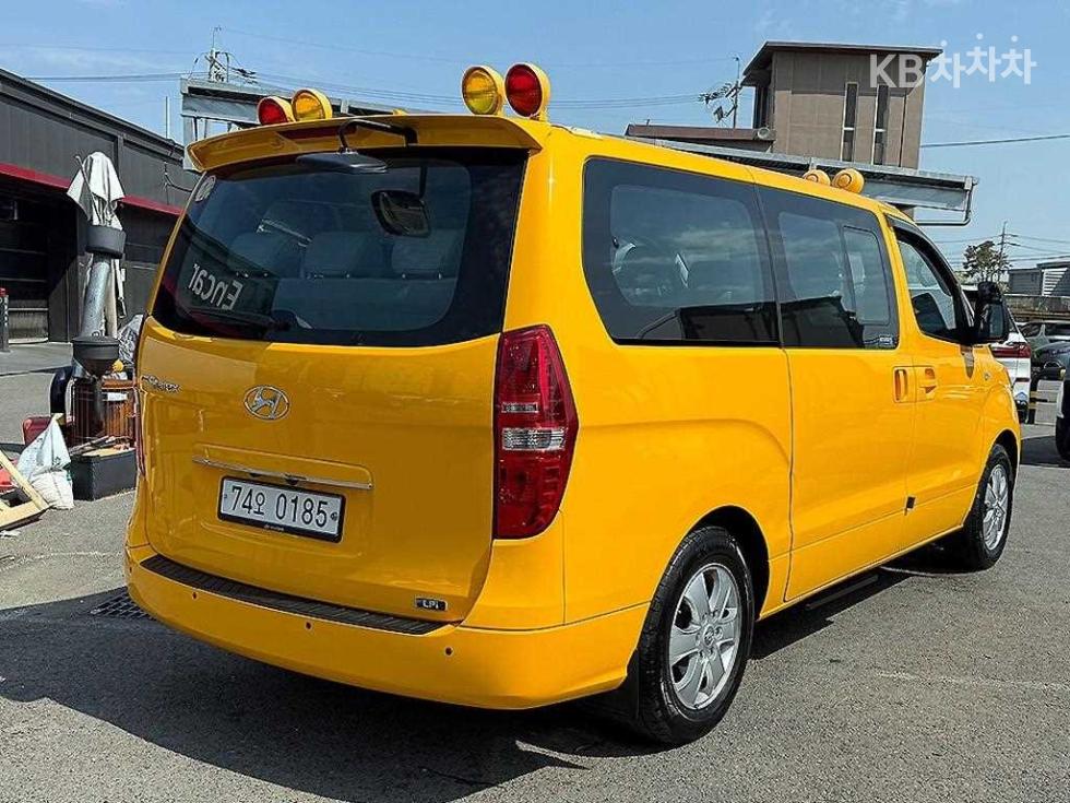 Hyundai Starex — miniaturë 4