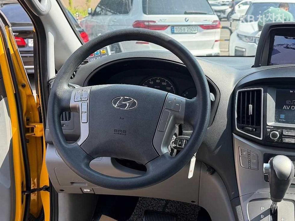 Hyundai Starex — miniaturë 8