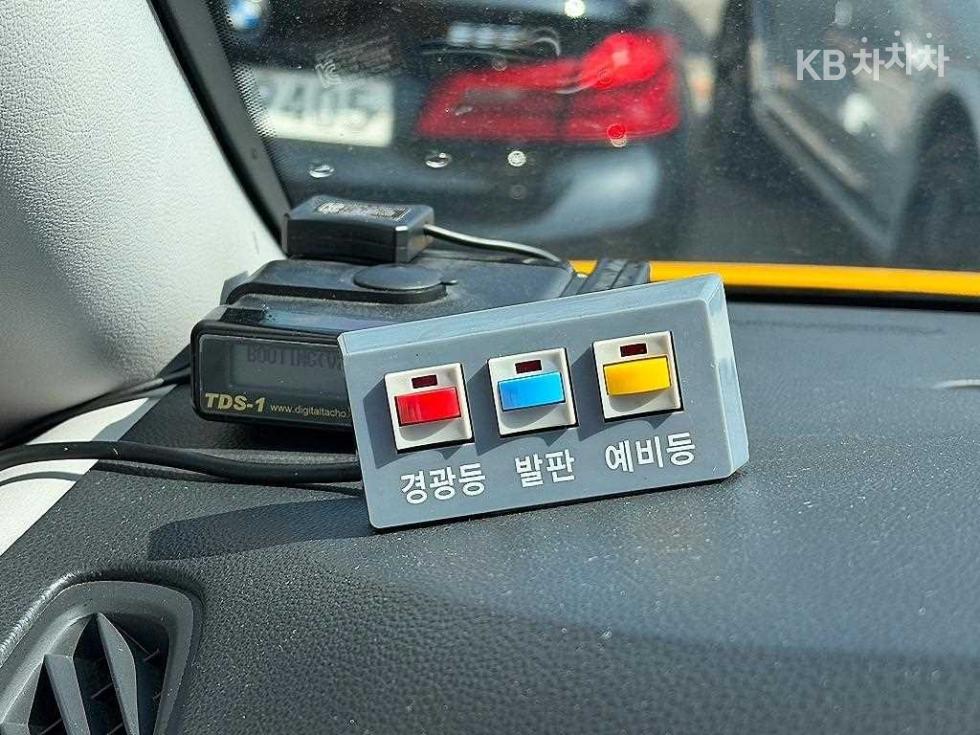 Hyundai Starex — miniaturë 15
