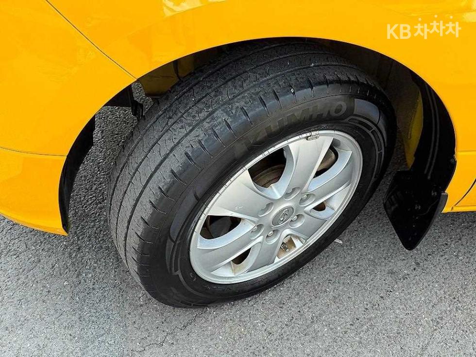 Hyundai Starex — miniaturë 20