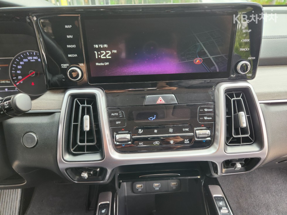 2021 - kia sorento