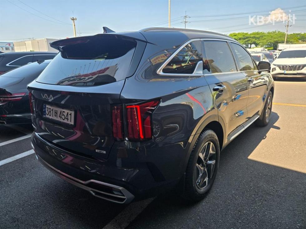 2023 - kia sorento