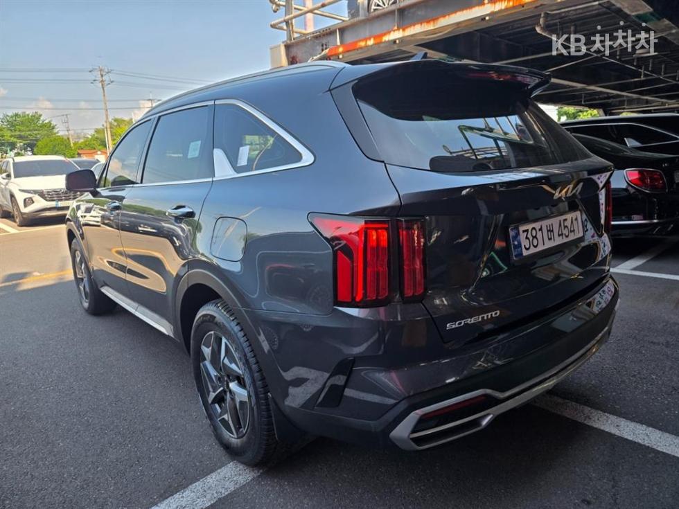 2023 - kia sorento