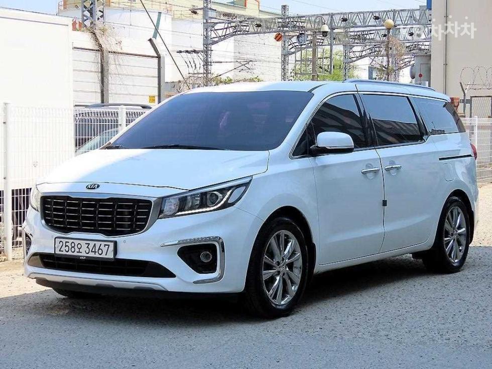 2019 - kia carnival