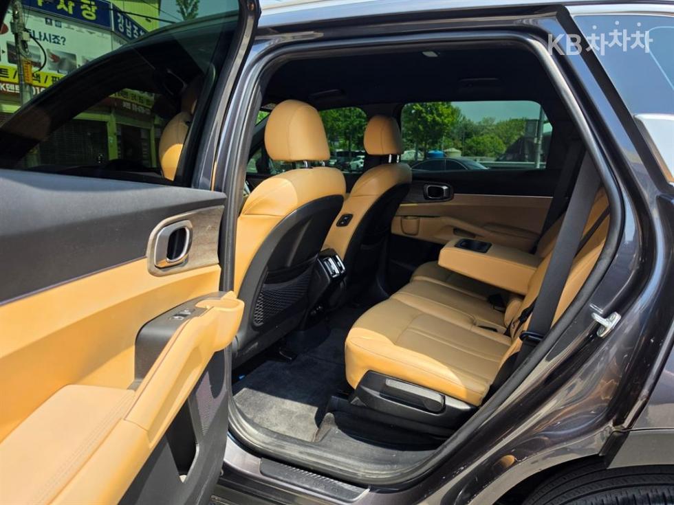 2022 - kia sorento