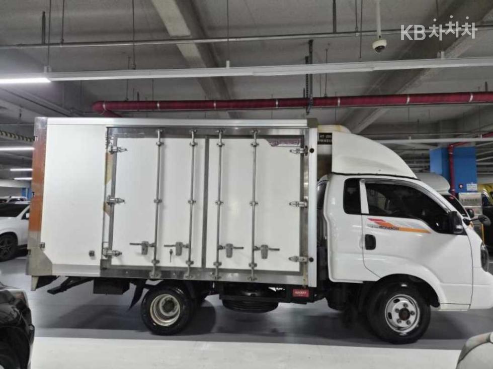 2019 - kia bongo iii