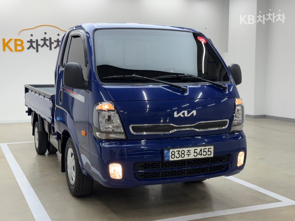 2022 - kia bongo iii