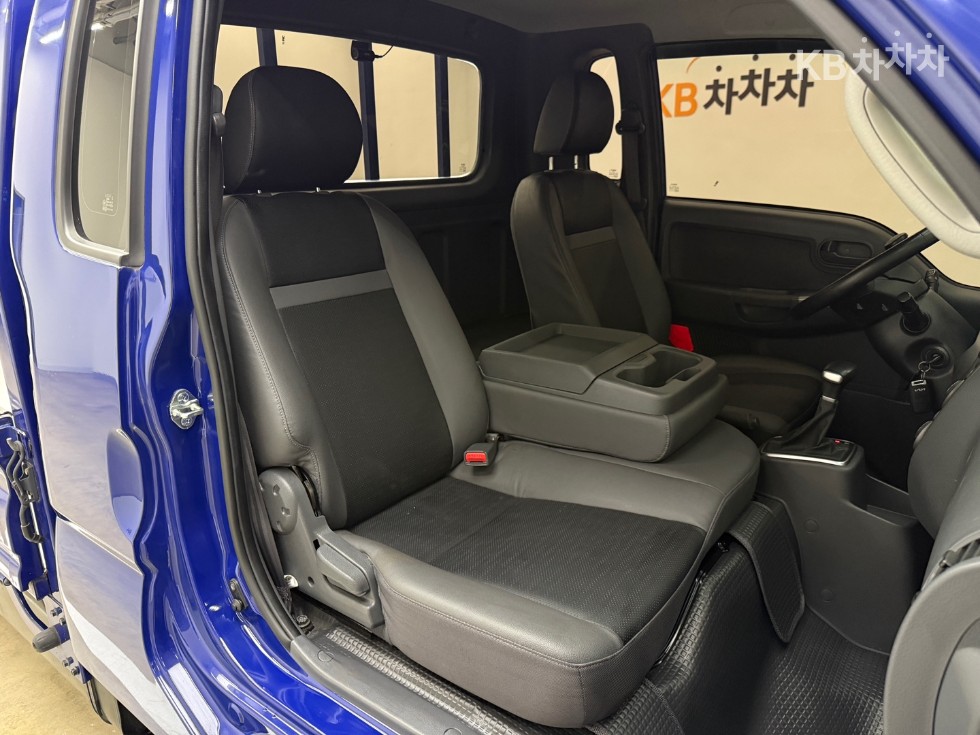 2022 - kia bongo iii