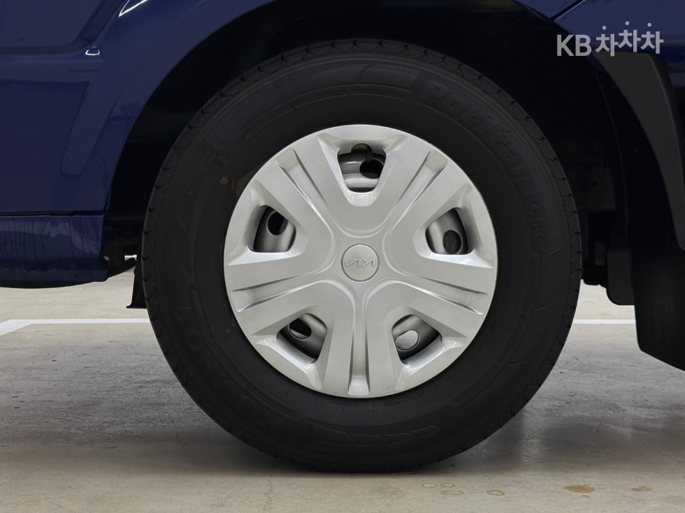 2022 - kia bongo iii