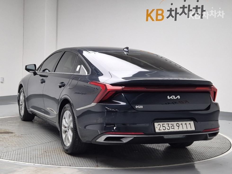 Kia K8 — miniaturë 2