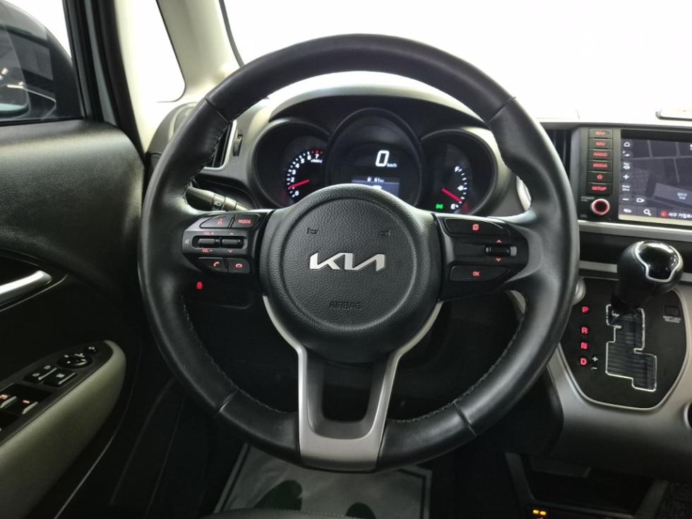 2022 - kia ray
