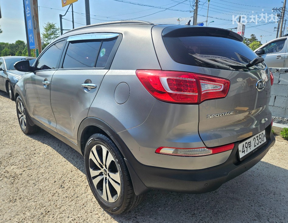2012 - kia sportage
