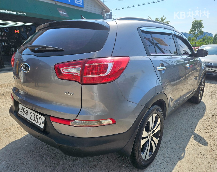 2012 - kia sportage