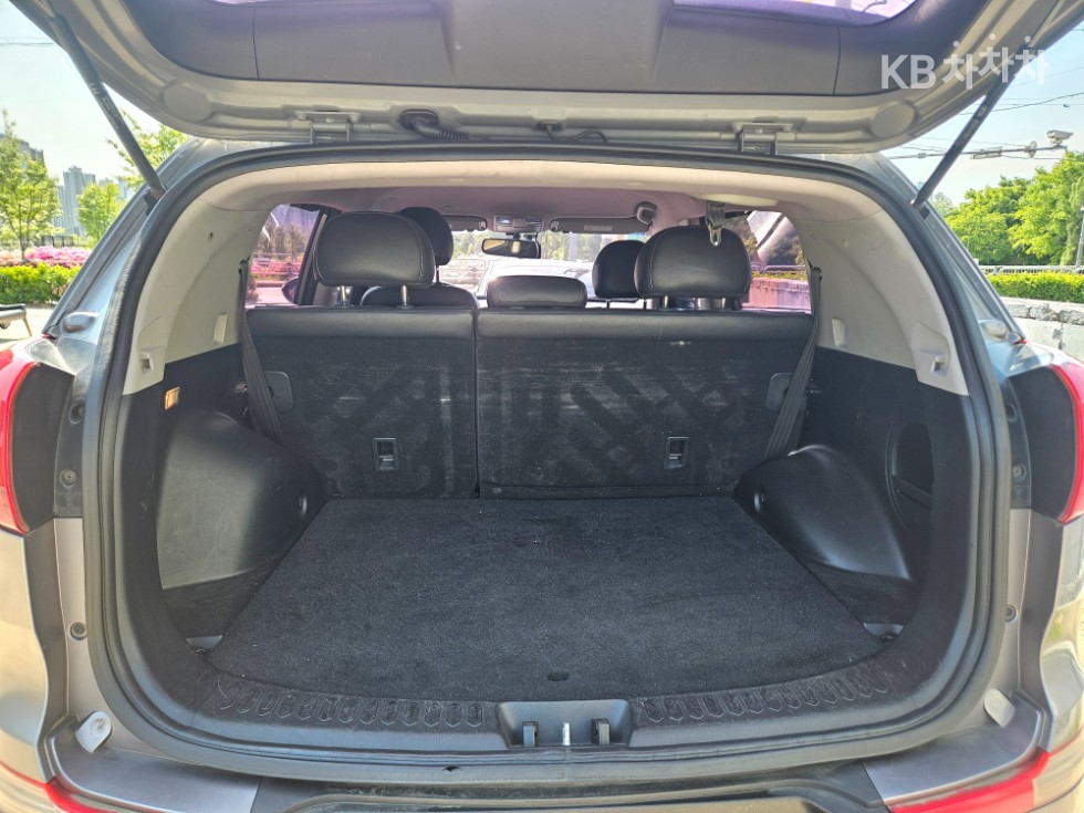 2012 - kia sportage