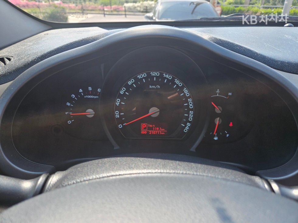 2012 - kia sportage