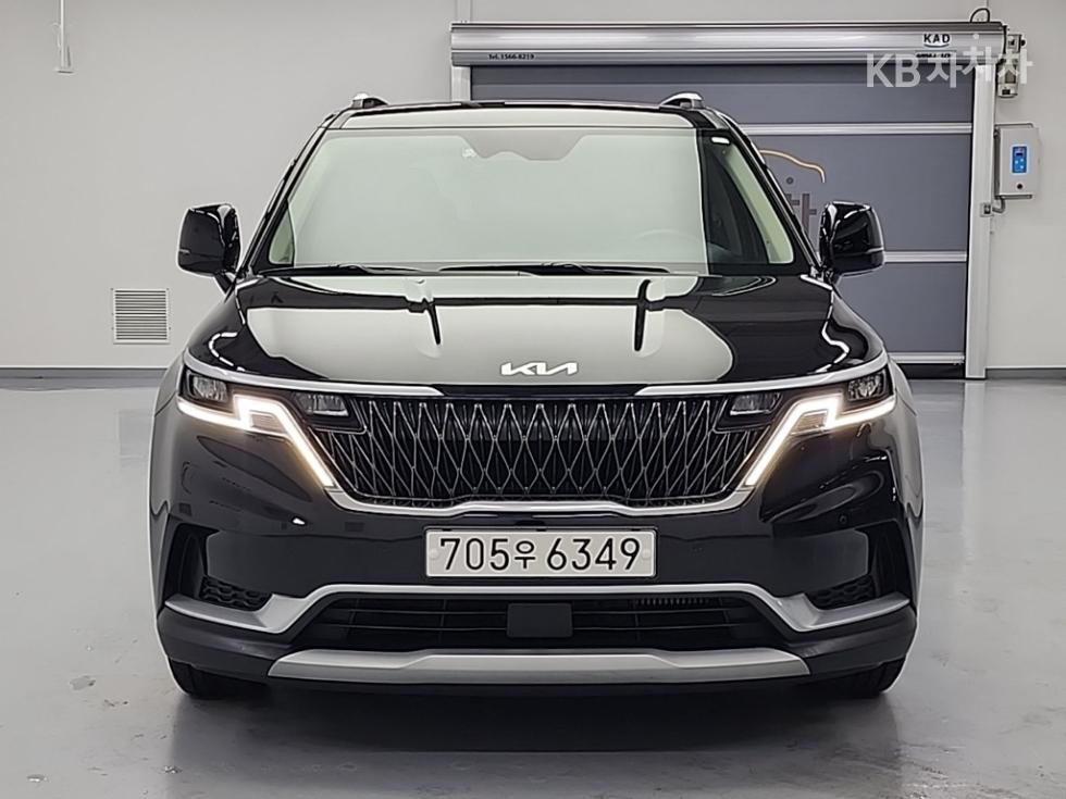 2023 - kia carnival